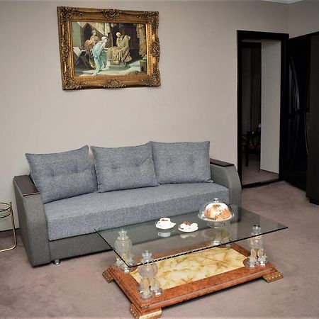Shadow Boutique Hotel & Spa Chişinǎu Buitenkant foto