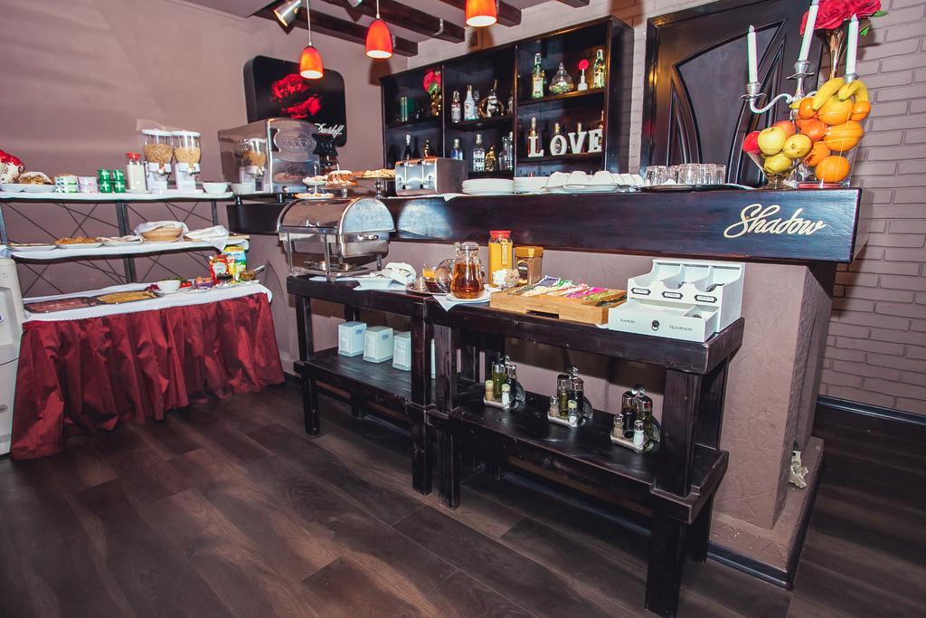 Shadow Boutique Hotel & Spa Chişinǎu Buitenkant foto