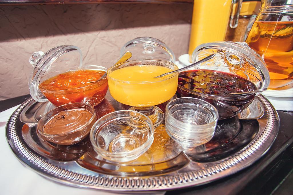 Shadow Boutique Hotel & Spa Chişinǎu Buitenkant foto