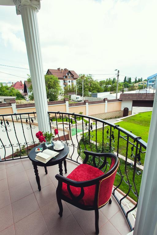 Shadow Boutique Hotel & Spa Chişinǎu Buitenkant foto