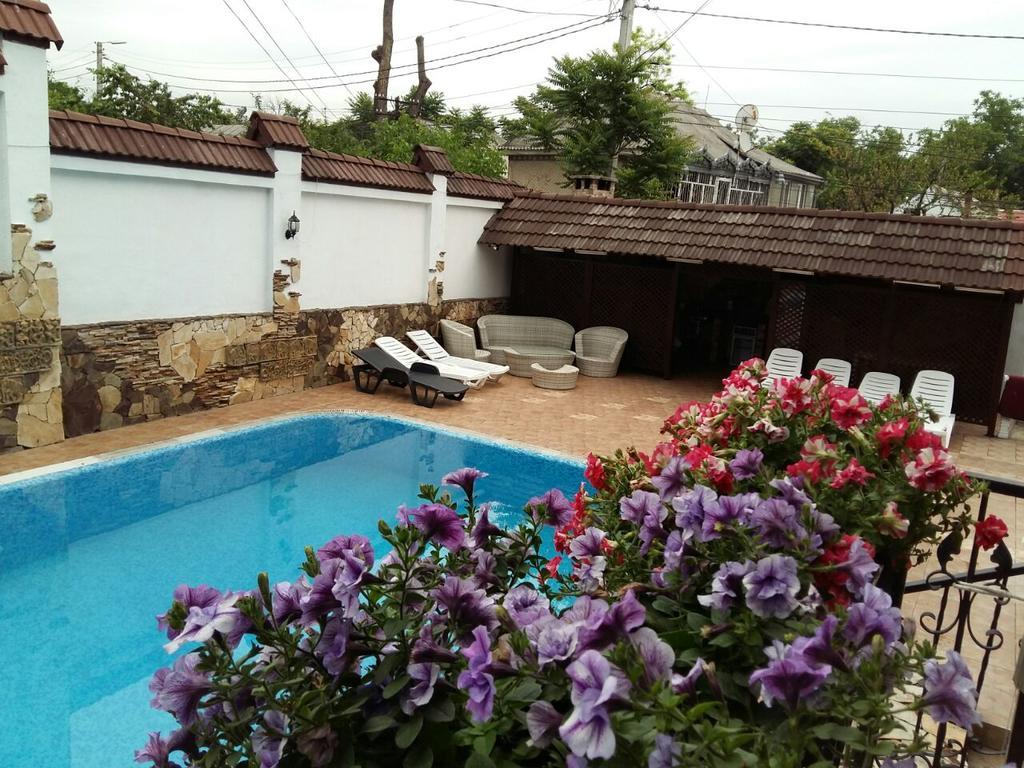 Shadow Boutique Hotel & Spa Chişinǎu Buitenkant foto