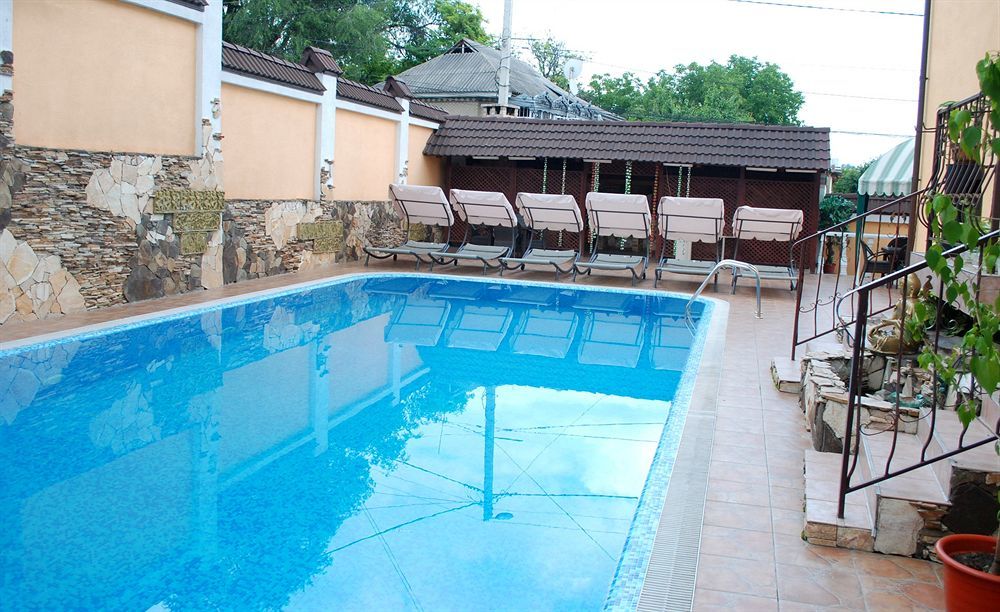 Shadow Boutique Hotel & Spa Chişinǎu Buitenkant foto