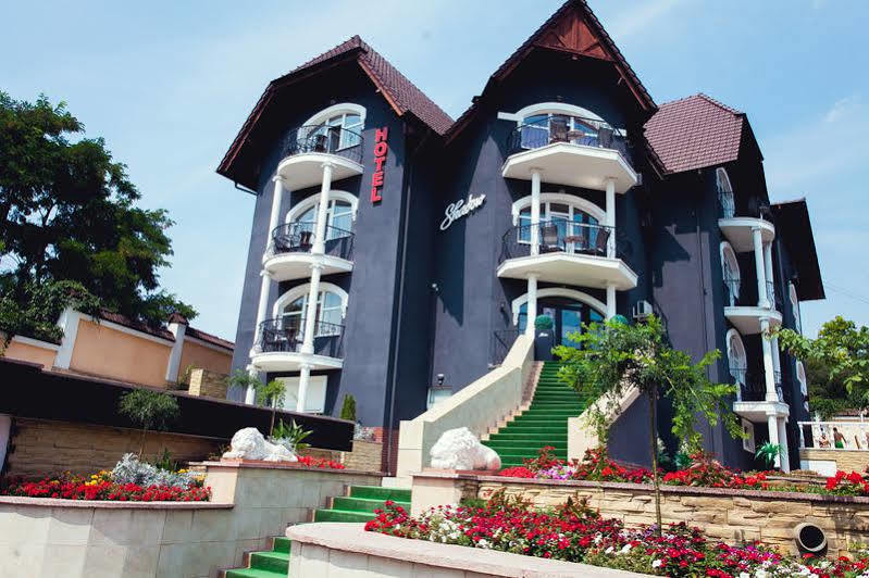 Shadow Boutique Hotel & Spa Chişinǎu Buitenkant foto